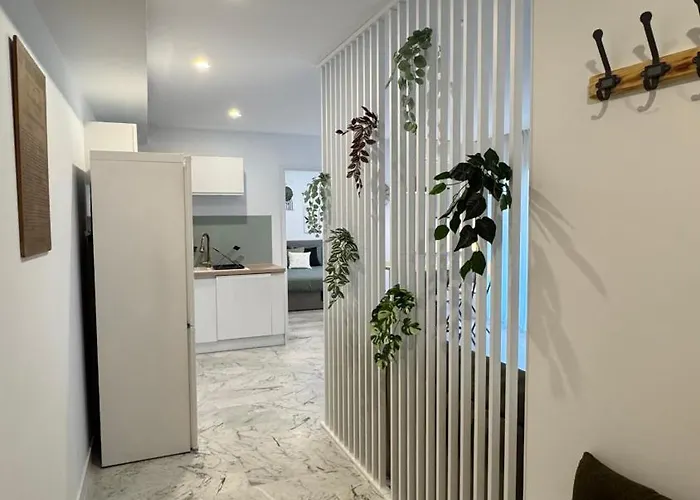 Inaya For Appt 3 Pieces * Menton