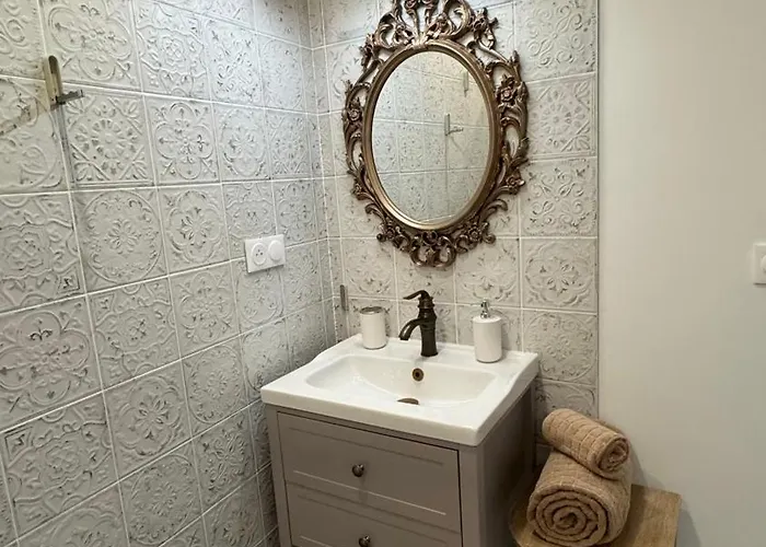 Inaya For Appt 3 Pieces